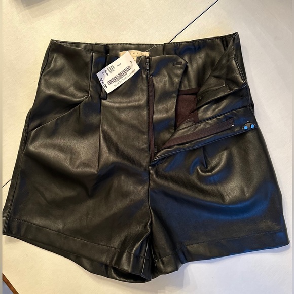 Promesa Black Leather Shorts w/ Zipper & Pockets NWT Size S - Picture 3 of 4